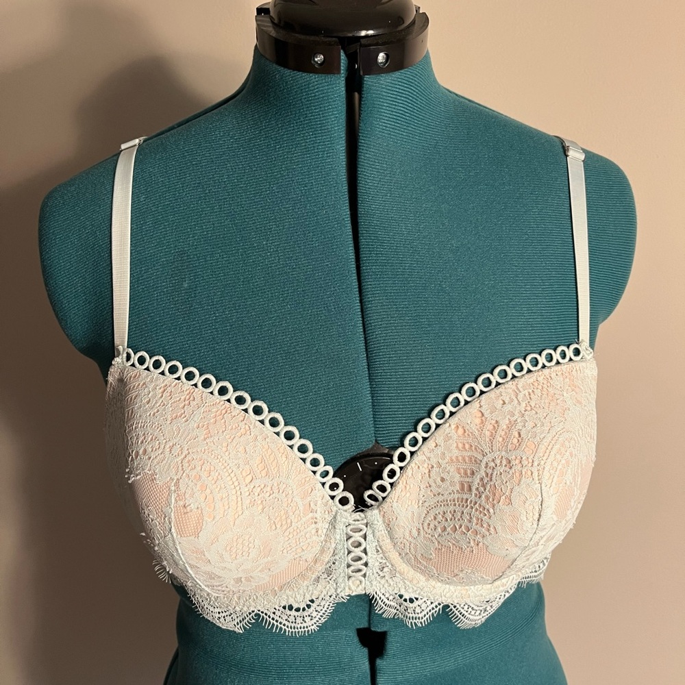 Victoria Secret lacy bra